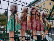 Сочинская полиция проводит проверку из-за странной экспозиции на детской площадке