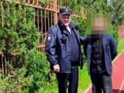 Неадекватный приезжий с подозрительным свертком проник на территорию школы в Сочи