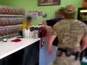 В Сочи у пенсионера изъяли 12 тонн контрафактного алкоголя